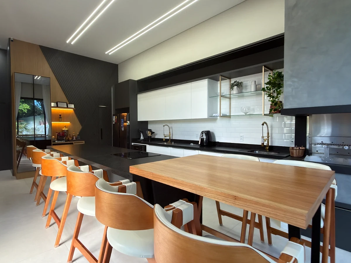 Casa em Pedra Branca, Palhoça. 3 quartos, 270m². Imagem 2 de 16