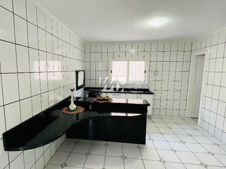 Casa em Centro, Palhoça. 3 quartos, 240m². Imagem 7 de 14