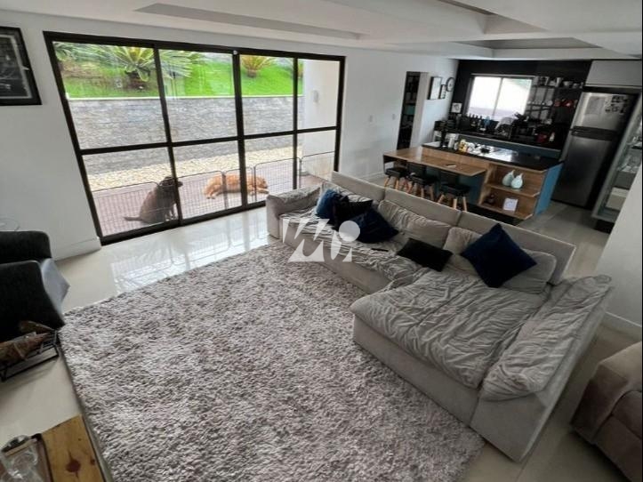 Casa em Pedra Branca, Palhoça. 3 quartos, 310m². Imagem 3 de 13