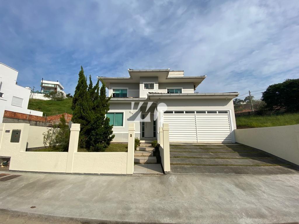 Casa em Pedra Branca, Palhoça. 3 quartos, 204m². Imagem 1 de 19
