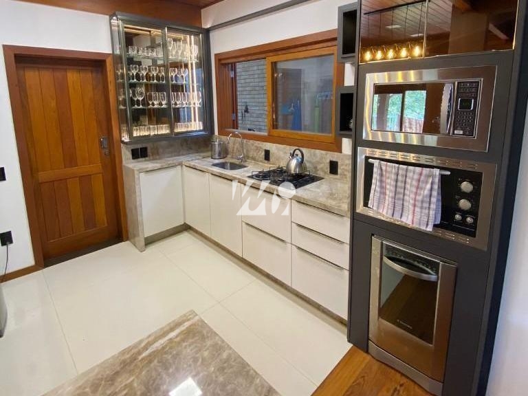 Casa em Guarda do Embaú, Palhoça. 4 quartos, 222m². Imagem 3 de 6