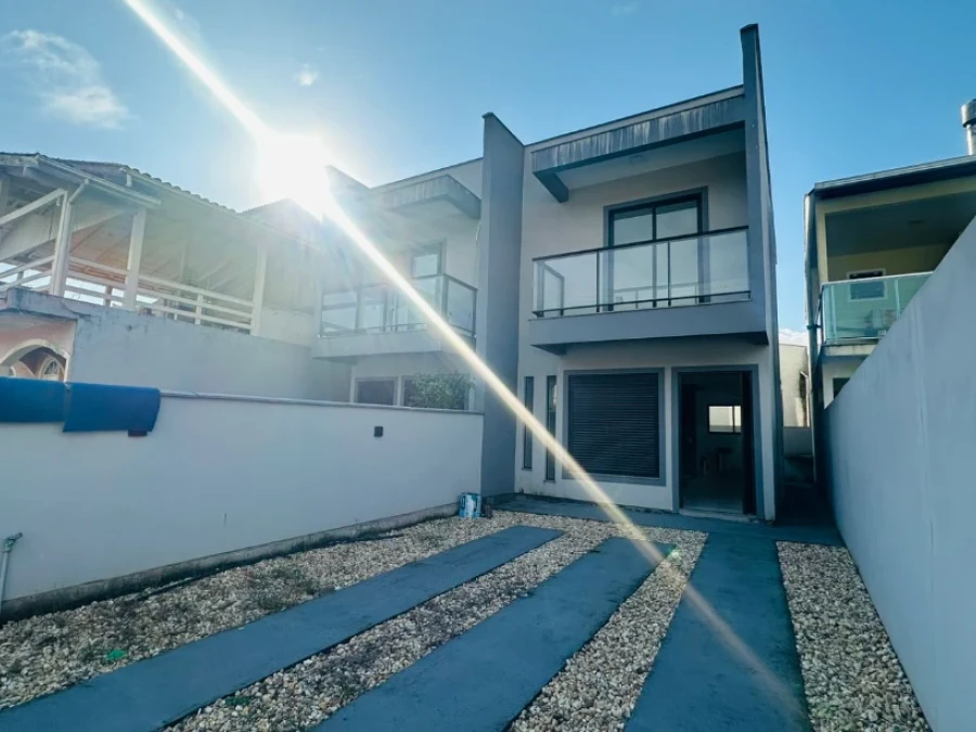 Sobrado Geminado em São Sebastião, Palhoça. 2 quartos, 83m². Imagem 2 de 17