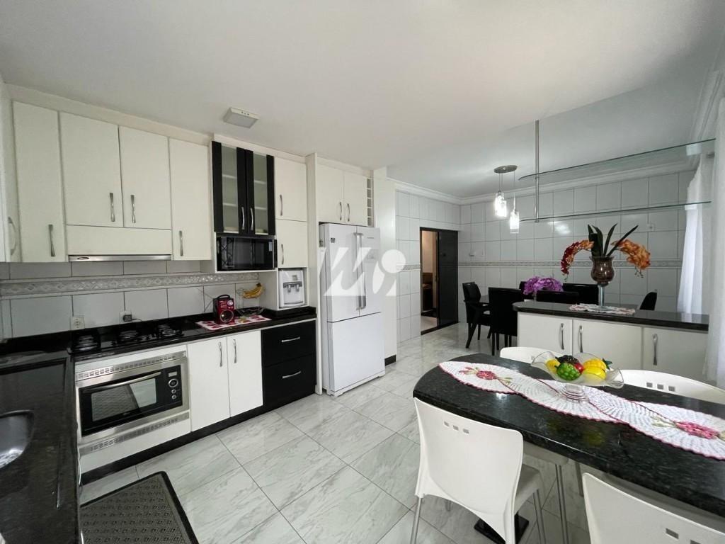 Casa em Pedra Branca, Palhoça. 4 quartos, 236m². Imagem 7 de 20