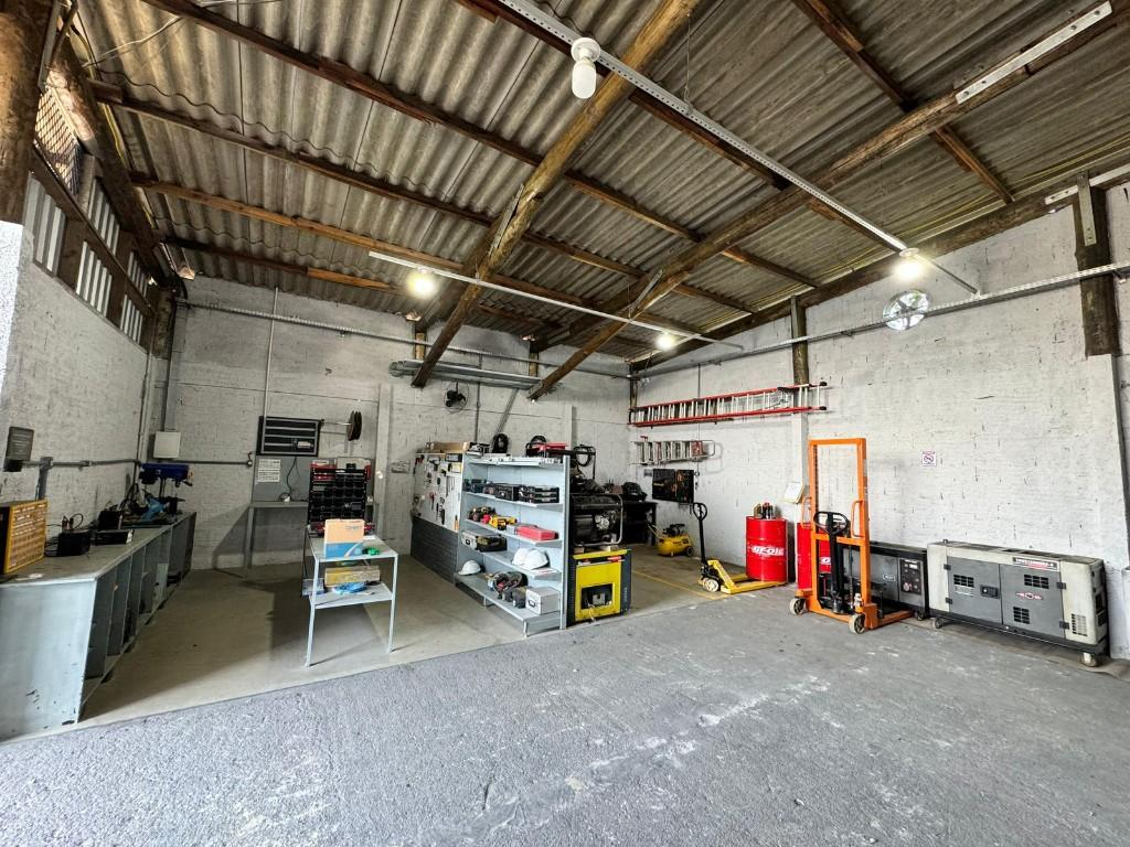 Galpão/Depósito em Aririu, Palhoça. 0 quartos, 110m². Imagem 8 de 10