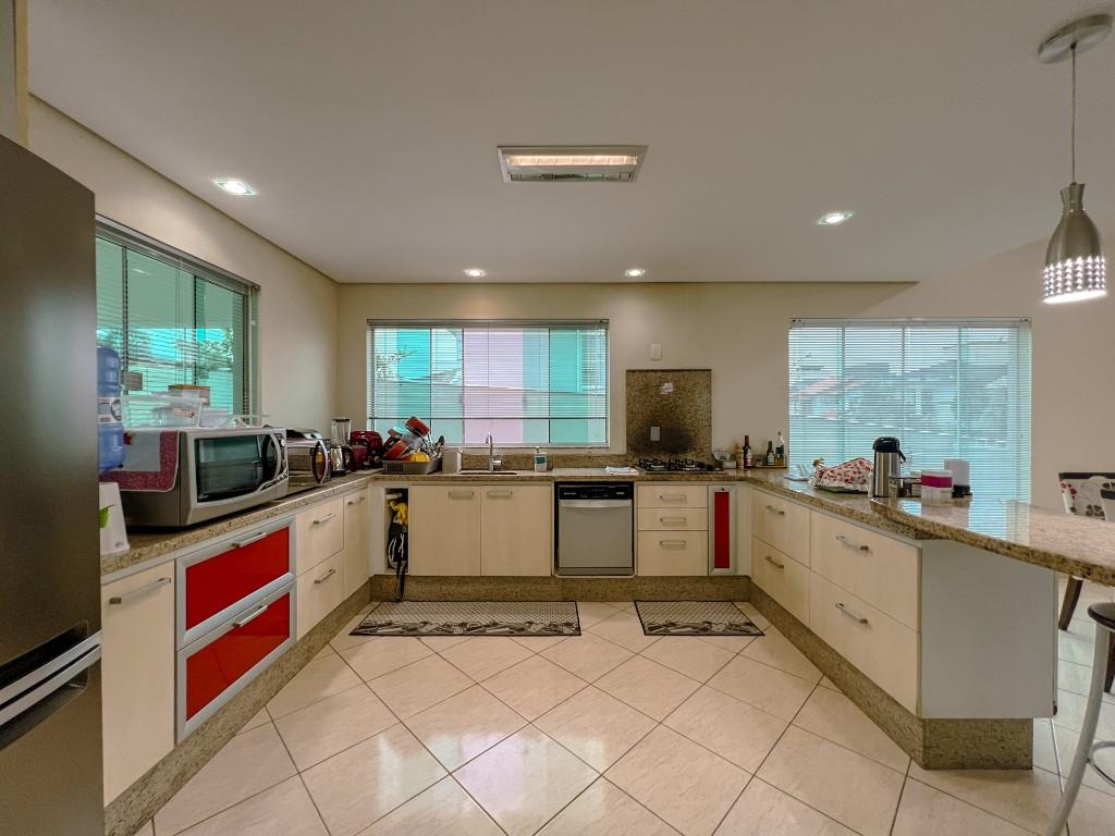 Casa em Pedra Branca, Palhoça. 3 quartos, 255m². Imagem 3 de 16