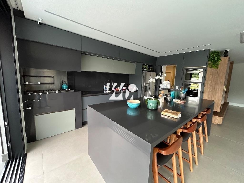 Casa em Pedra Branca, Palhoça. 3 quartos, 288m². Imagem 5 de 10