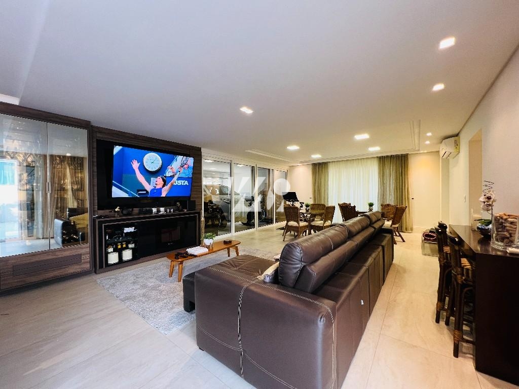 Casa em Pedra Branca, Palhoça. 4 quartos, 370m². Imagem 7 de 18