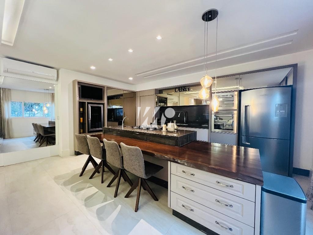 Casa em Pedra Branca, Palhoça. 4 quartos, 370m². Imagem 6 de 18