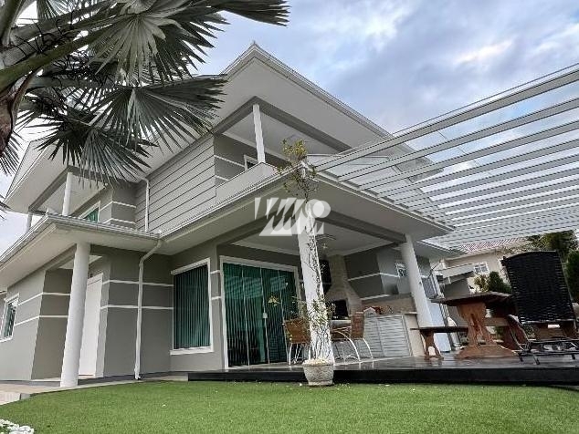 Casa em Caldas da Imperatriz, Santo Amaro da Imperatriz. 3 quartos, 217m². Imagem 17 de 19