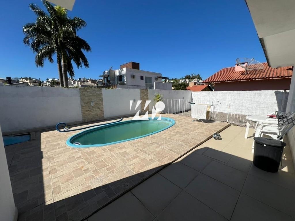 Casa em Pedra Branca, Palhoça. 4 quartos, 189m². Imagem 1 de 14