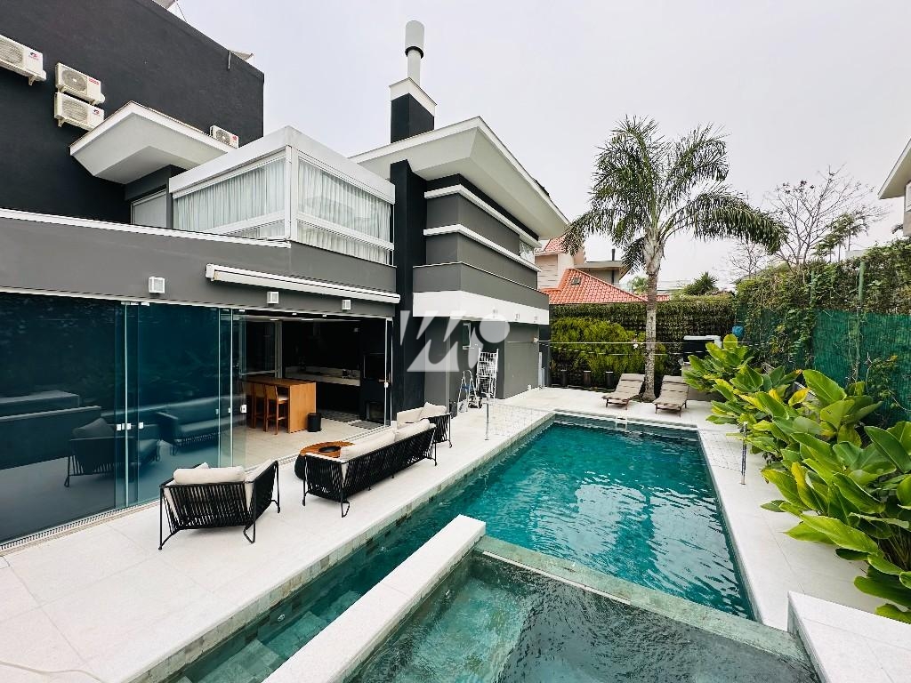 Casa em Pedra Branca, Palhoça. 4 quartos, 470m². Imagem 8 de 17