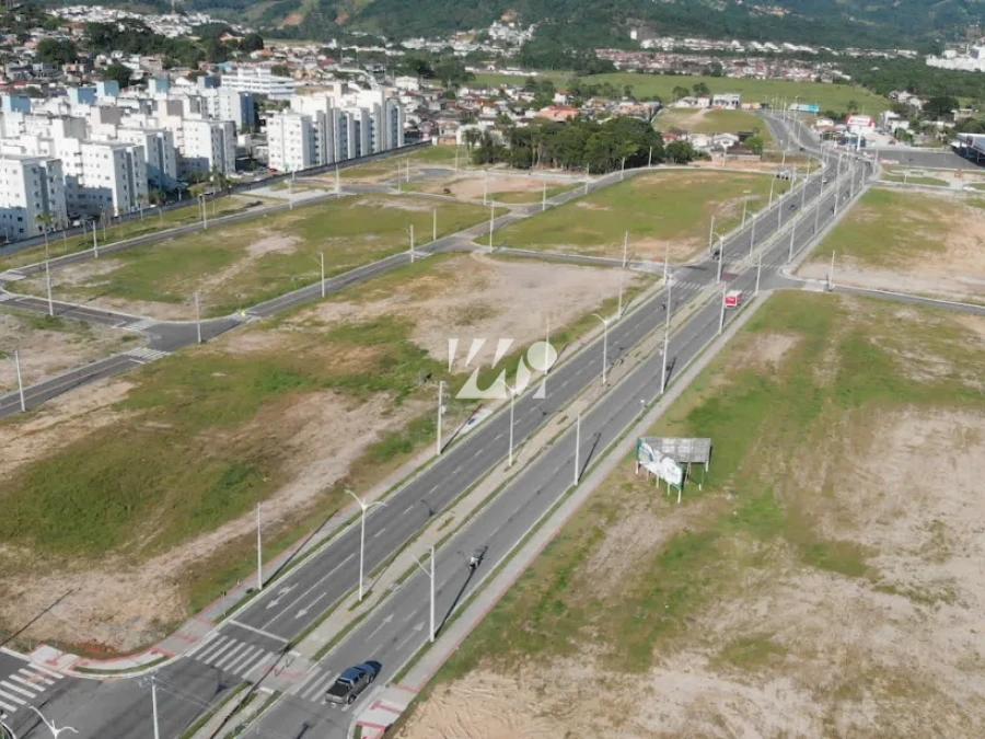 Terreno em Bela Vista, Palhoça. 0 quartos, 300m². Imagem 2 de 16