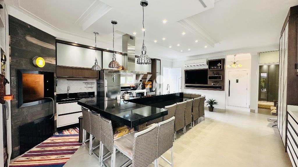 Casa em Pedra Branca, Palhoça. 4 quartos, 249m². Imagem 7 de 14