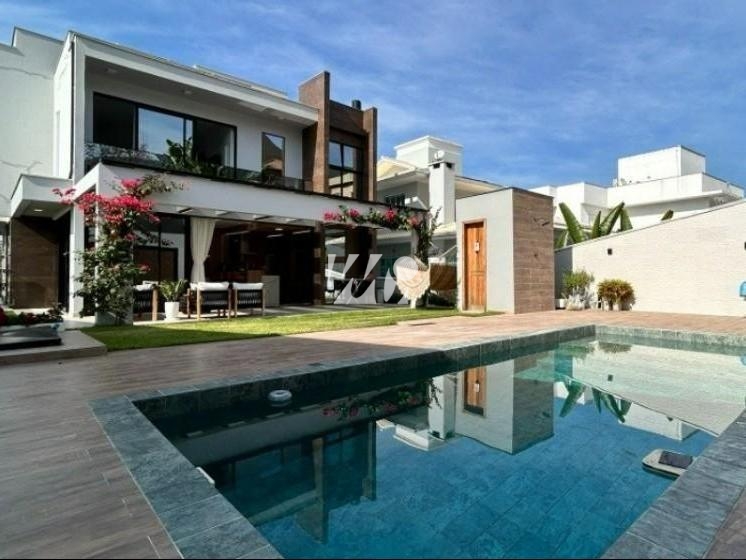 Casa em Pedra Branca, Palhoça. 4 quartos, 310m². Imagem 1 de 14