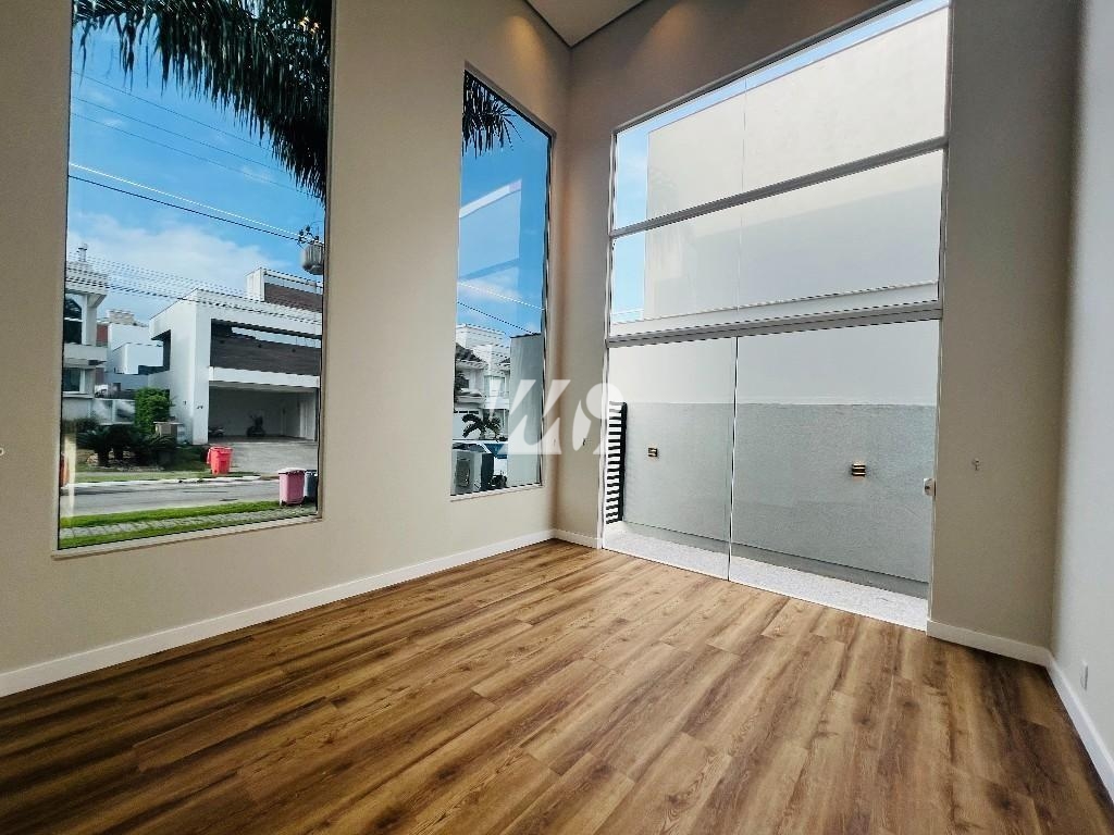 Casa em Pedra Branca, Palhoça. 4 quartos, 245m². Imagem 3 de 10