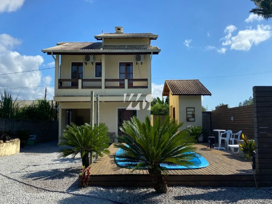 Casa em Freitas, Paulo Lopes. 3 quartos, 180m². Imagem 1 de 35