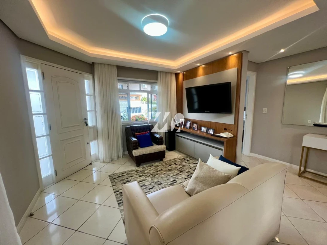 Casa em Ponte do Imaruim, Palhoça. 3 quartos, 150m². Imagem 2 de 19