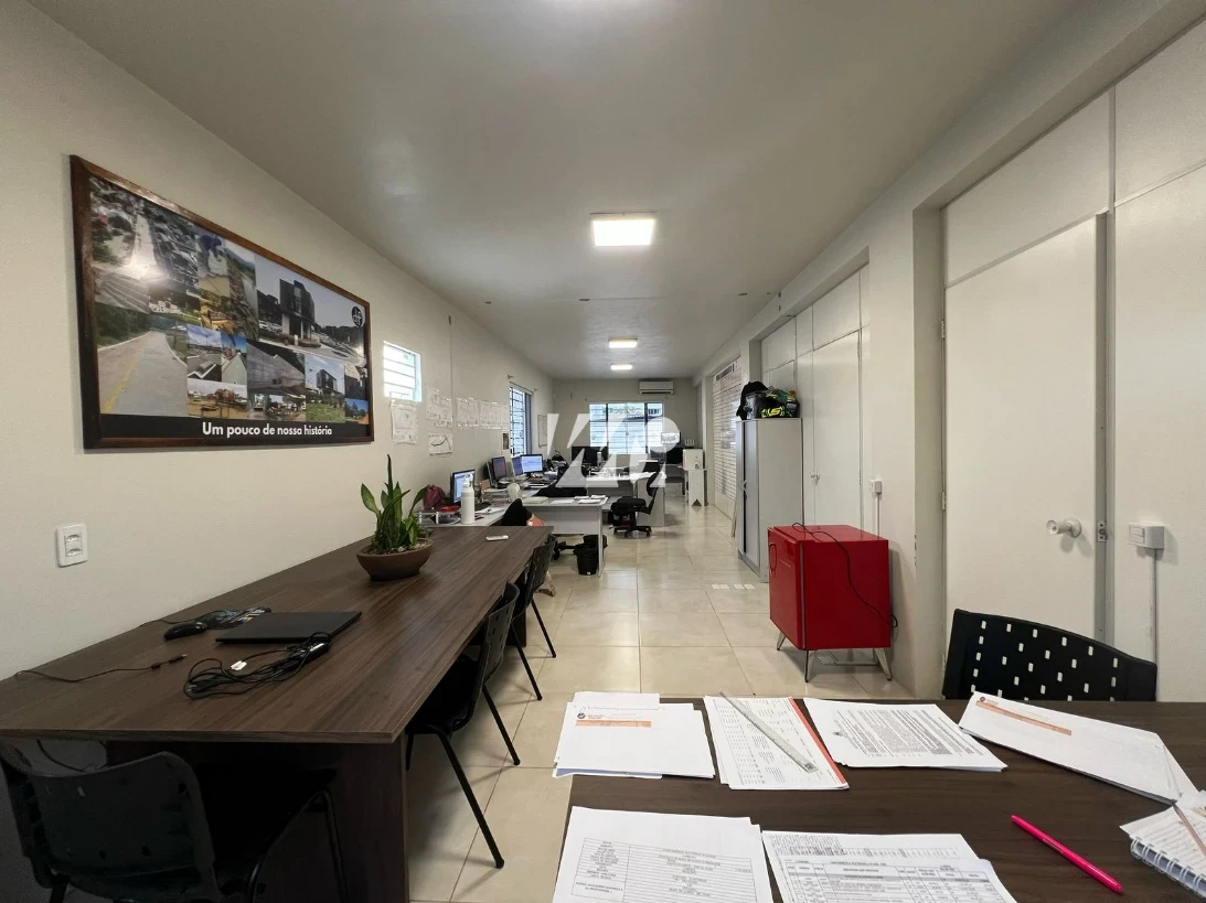 Galpão/Depósito em São Sebastião, Palhoça. 0 quartos, 419m². Imagem 5 de 14