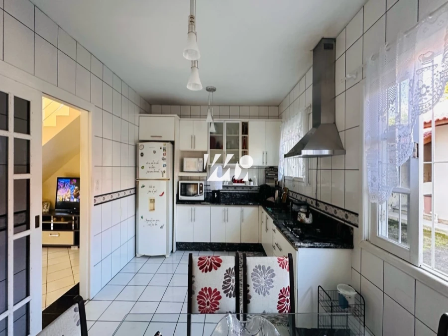 Casa em Passa Vinte, Palhoça. 3 quartos, 204m². Imagem 4 de 17