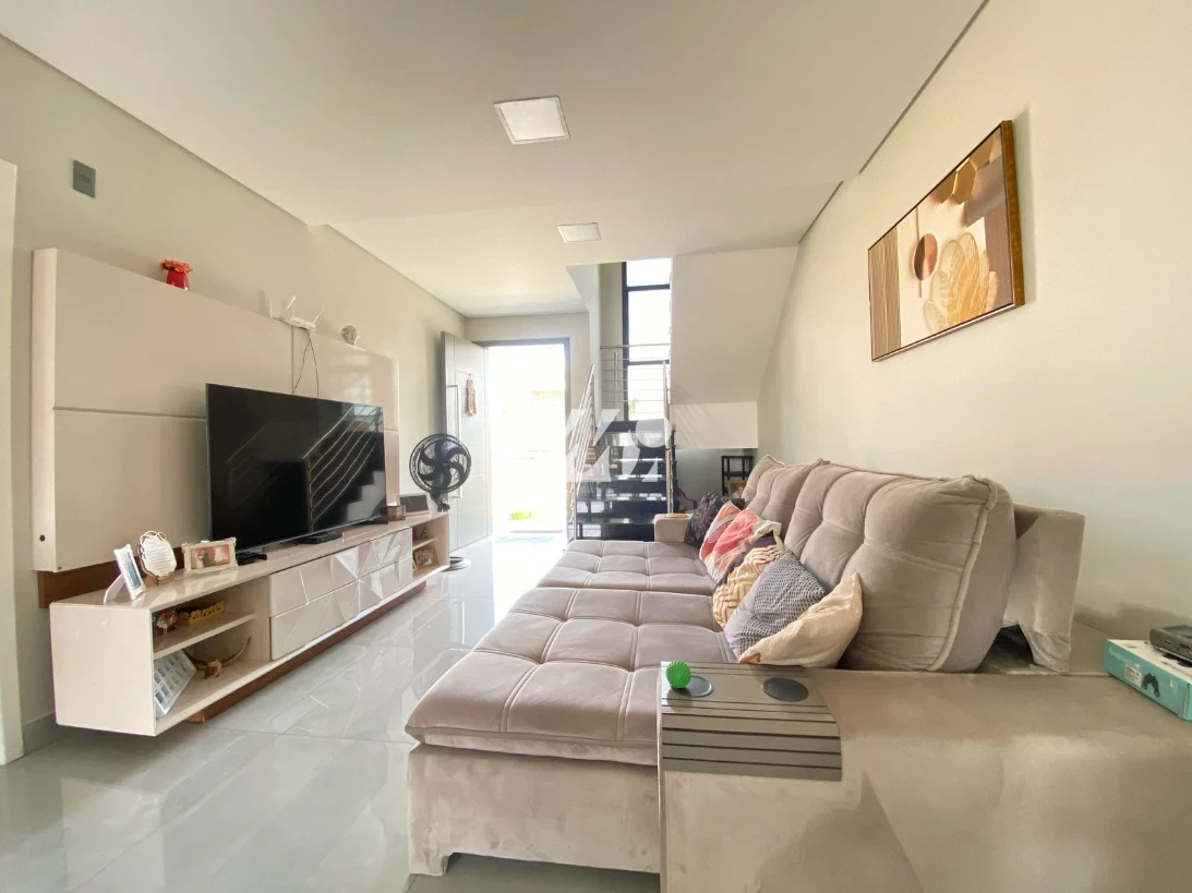 Casa em Beira Rio, Biguaçu. 3 quartos, 197m². Imagem 9 de 18