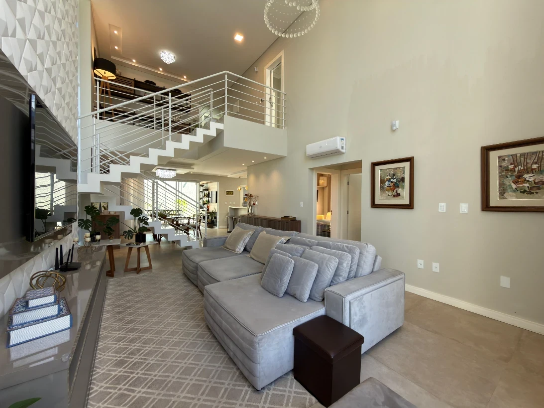 Casa em Pedra Branca, Palhoça. 4 quartos, 270m². Imagem 1 de 19