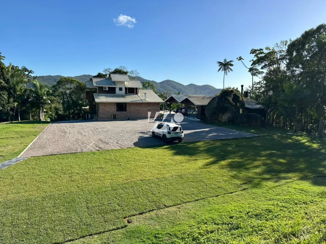 Sítio em São Sebastião, Palhoça. 3 quartos, 380m². Imagem 1 de 18