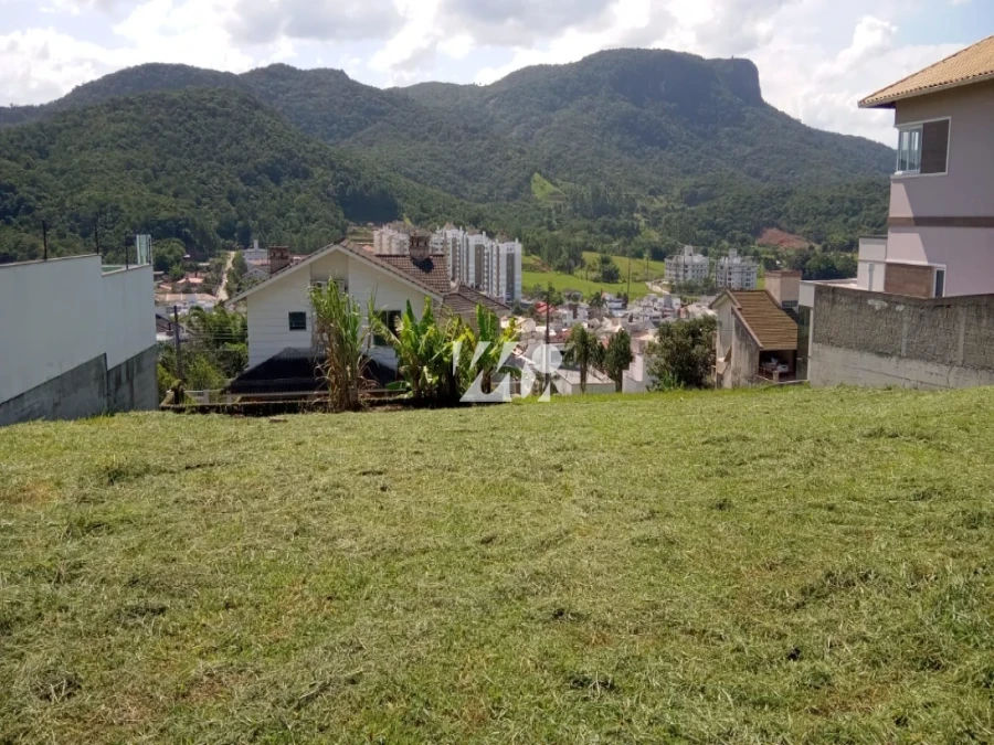 Terreno em Pedra Branca, Palhoça. 0 quartos, 0m². Imagem 1 de 3