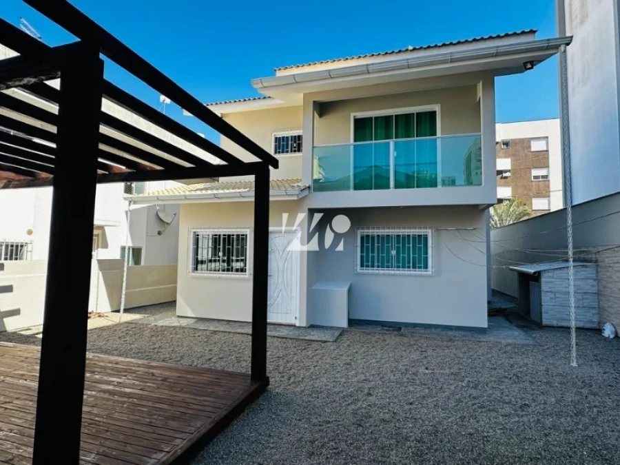 Casa em Pagani, Palhoça. 3 quartos, 196m². Imagem 4 de 16