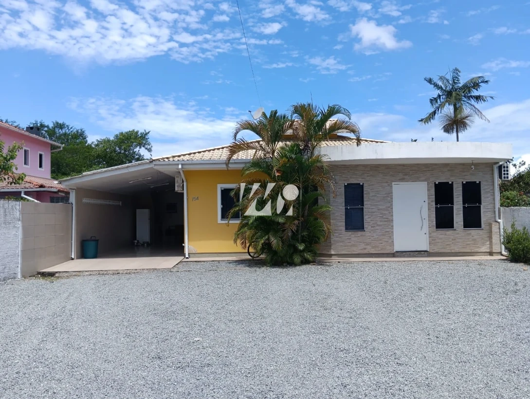 Casa em Aririú, Palhoça. 3 quartos, 170m². Imagem 1 de 11