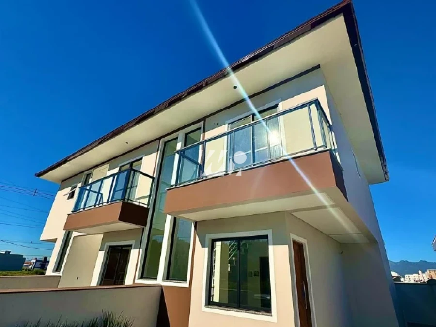 Sobrado Geminado em Bela Vista, Palhoça. 2 quartos, 79m². Imagem 1 de 16