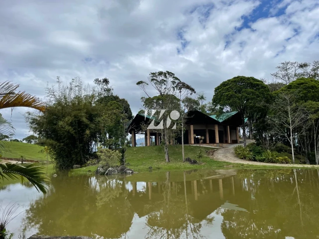 Terreno em Varginha, Santo Amaro da Imperatriz. 0 quartos, 0m². Imagem 7 de 12