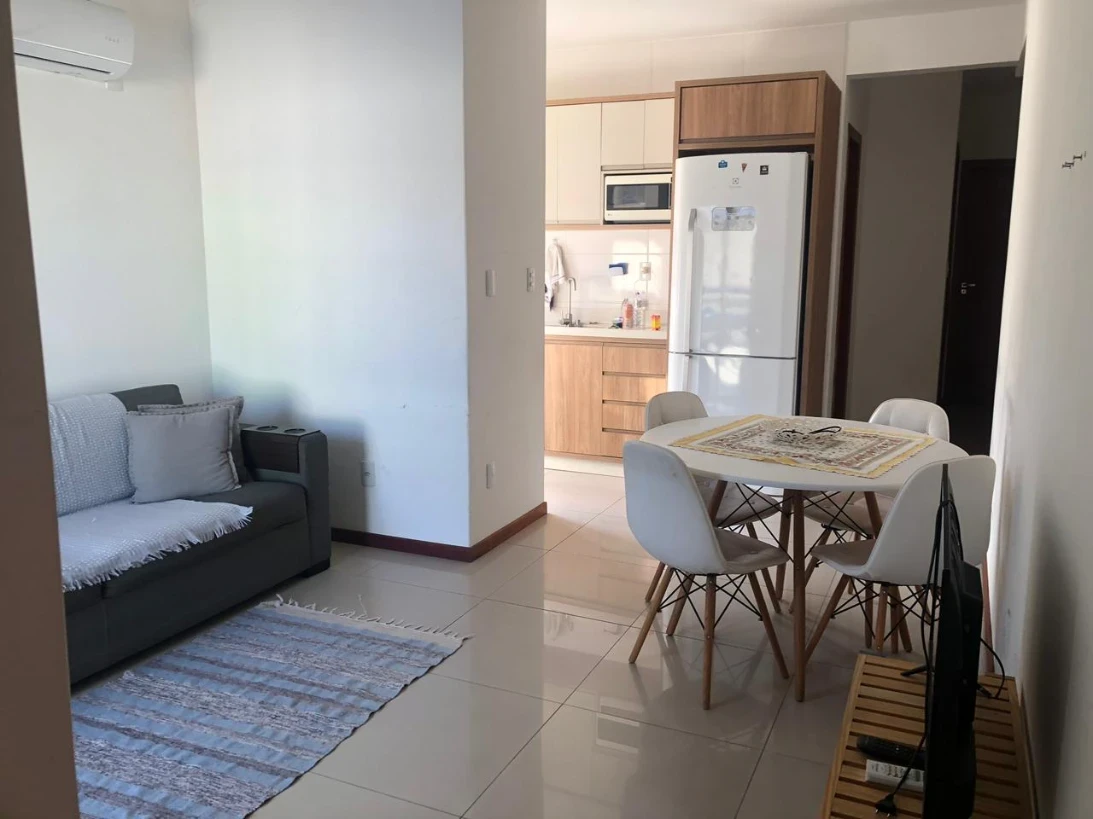 Apartamento em Pagani, Palhoça. 2 quartos, 59m². Imagem 2 de 15