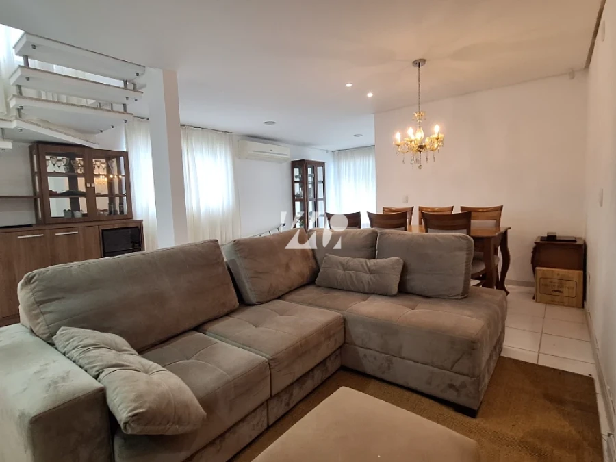 Casa em Pedra Branca, Palhoça. 5 quartos, 206m². Imagem 4 de 50