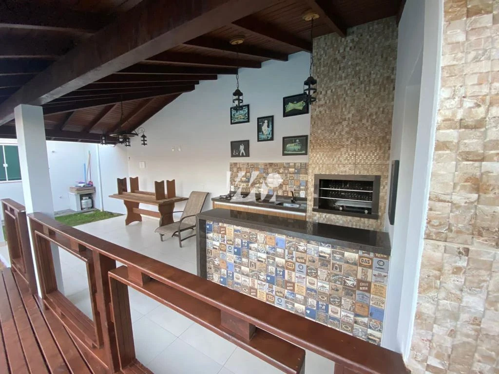 Casa em Alto Arroio, Imbituba. 3 quartos, 121m². Imagem 3 de 11