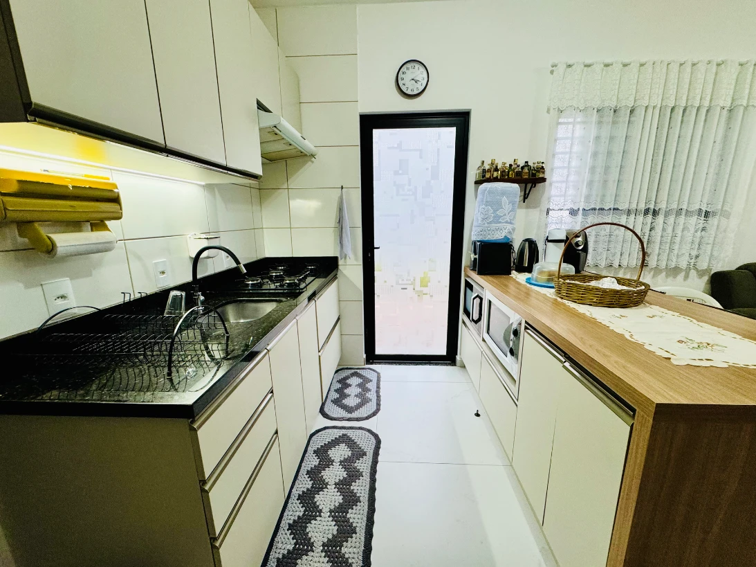 Casa em Barra do Aririú, Palhoça. 2 quartos, 63m². Imagem 2 de 12