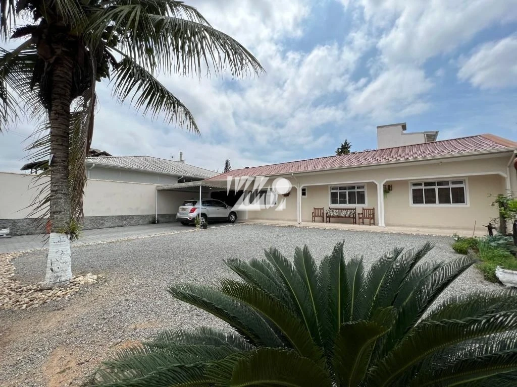 Casa em Aririú, Palhoça. 2 quartos, 130m². Imagem 1 de 10