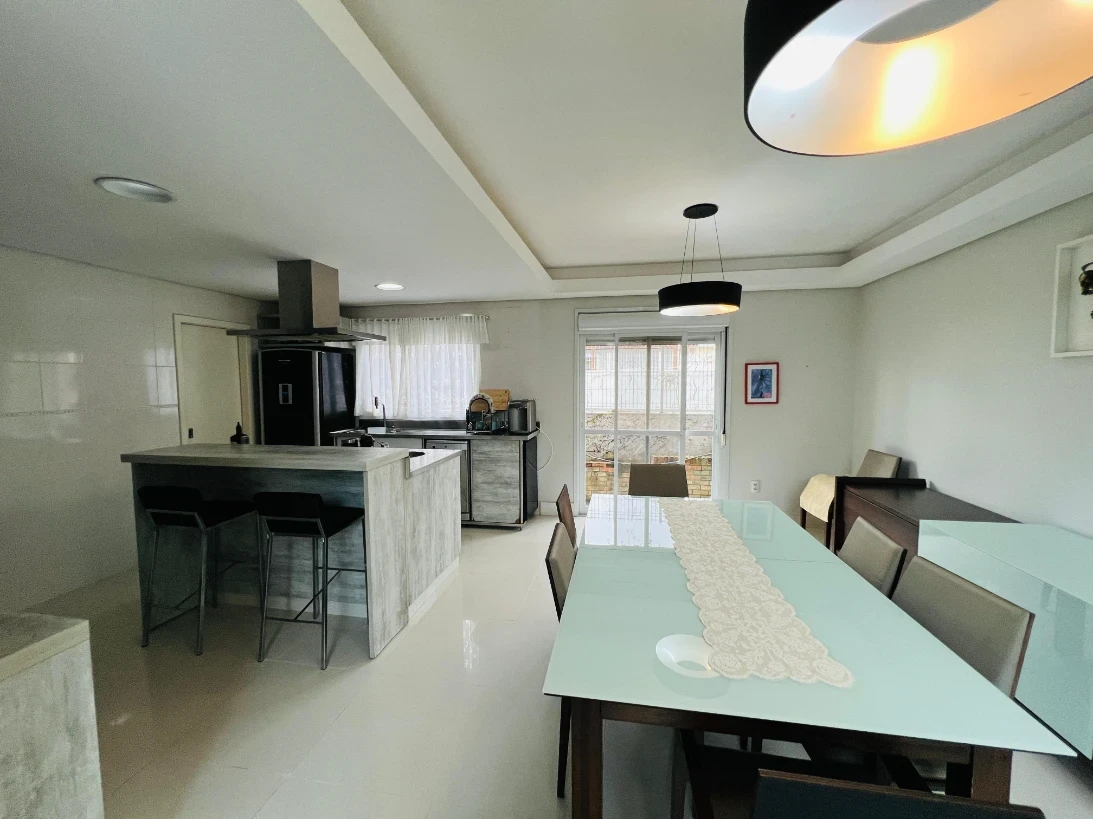 Casa em Pedra Branca, Palhoça. 4 quartos, 217m². Imagem 5 de 17