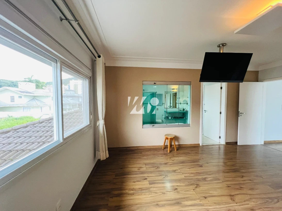 Casa em Pedra Branca, Palhoça. 4 quartos, 217m². Imagem 9 de 17