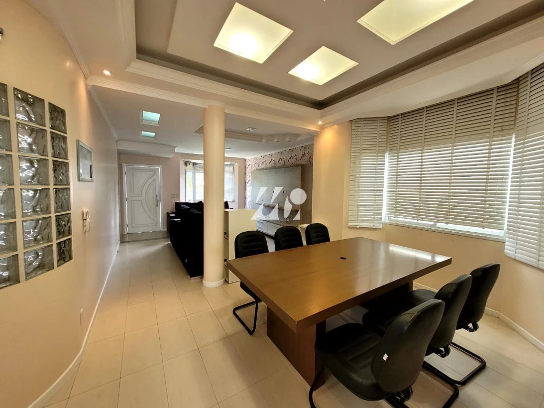 Casa em Pedra Branca, Palhoça. 3 quartos, 239m². Imagem 8 de 25