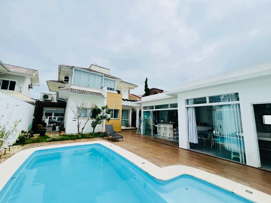 Casa em Pedra Branca, Palhoça. 3 quartos, 192m². Imagem 20 de 23