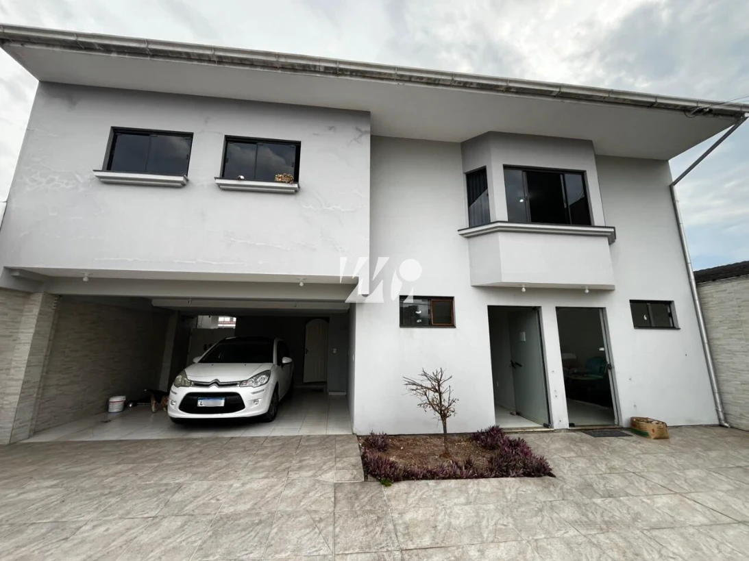 Casa em Ponte do Imaruim, Palhoça. 4 quartos, 240m². Imagem 1 de 32