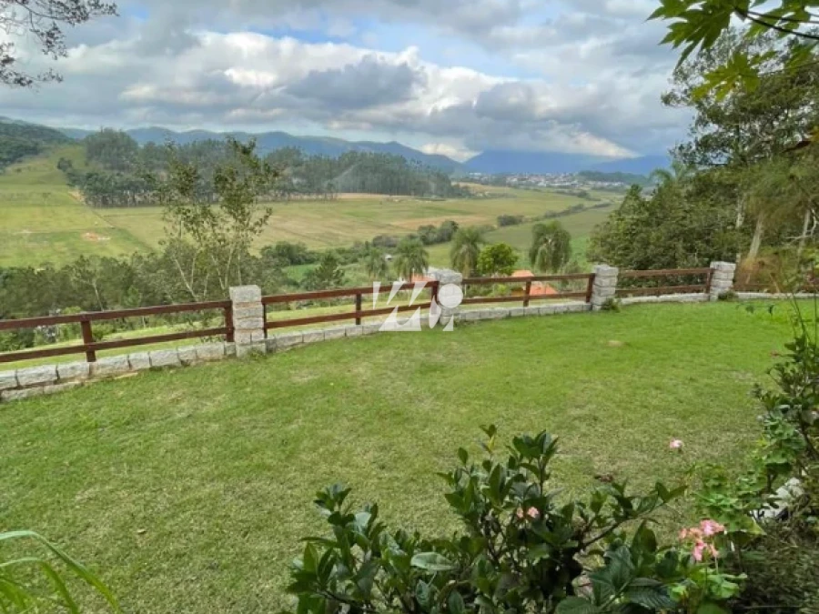 Chácara em Varginha, Santo Amaro da Imperatriz. 3 quartos, 204m². Imagem 18 de 21