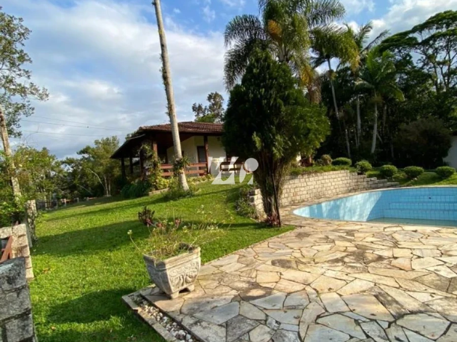 Chácara em Varginha, Santo Amaro da Imperatriz. 3 quartos, 204m². Imagem 1 de 21