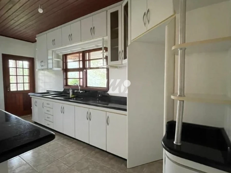 Chácara em Varginha, Santo Amaro da Imperatriz. 3 quartos, 204m². Imagem 8 de 21