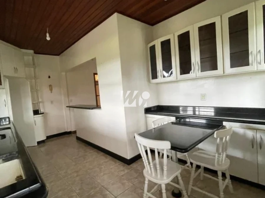 Chácara em Varginha, Santo Amaro da Imperatriz. 3 quartos, 204m². Imagem 9 de 21