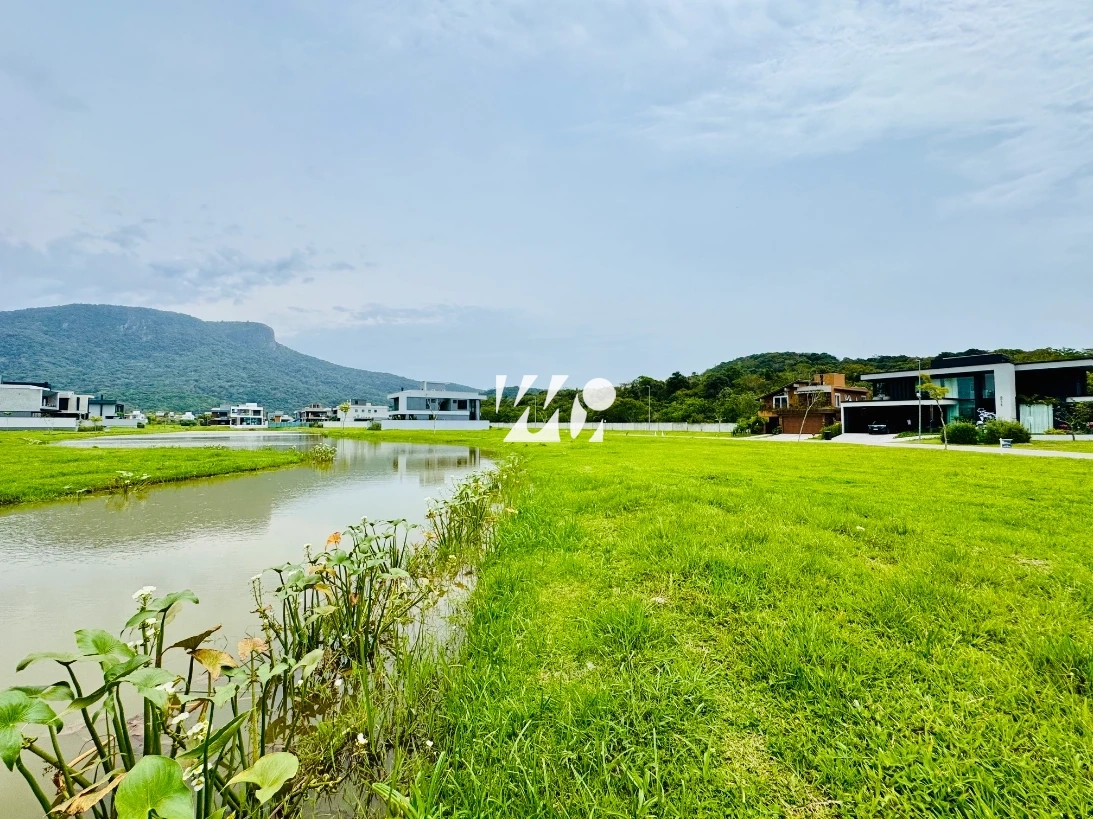 Terreno em Pedra Branca, Palhoça. 0 quartos, 300m². Imagem 3 de 16