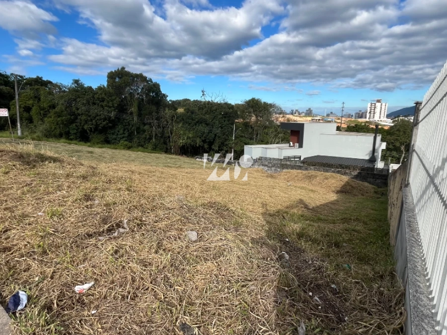 Terreno 362m² em Condomínio - Pedra Branca
