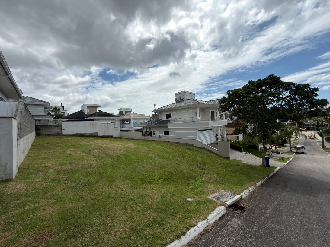 Terreno em Pedra Branca, Palhoça. 0 quartos, 0m². Imagem 2 de 5
