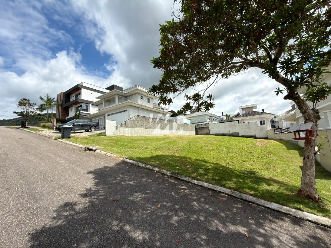 Terreno em Pedra Branca, Palhoça. 0 quartos, 0m². Imagem 1 de 5