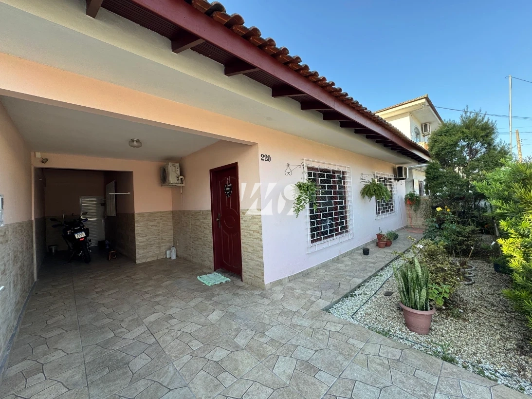 Casa em Jardim Eldorado, Palhoça. 4 quartos, 181m². Imagem 1 de 17